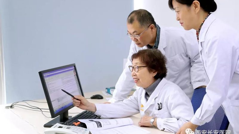 老年人全面体检流程全解析：一步到位，守护健康**